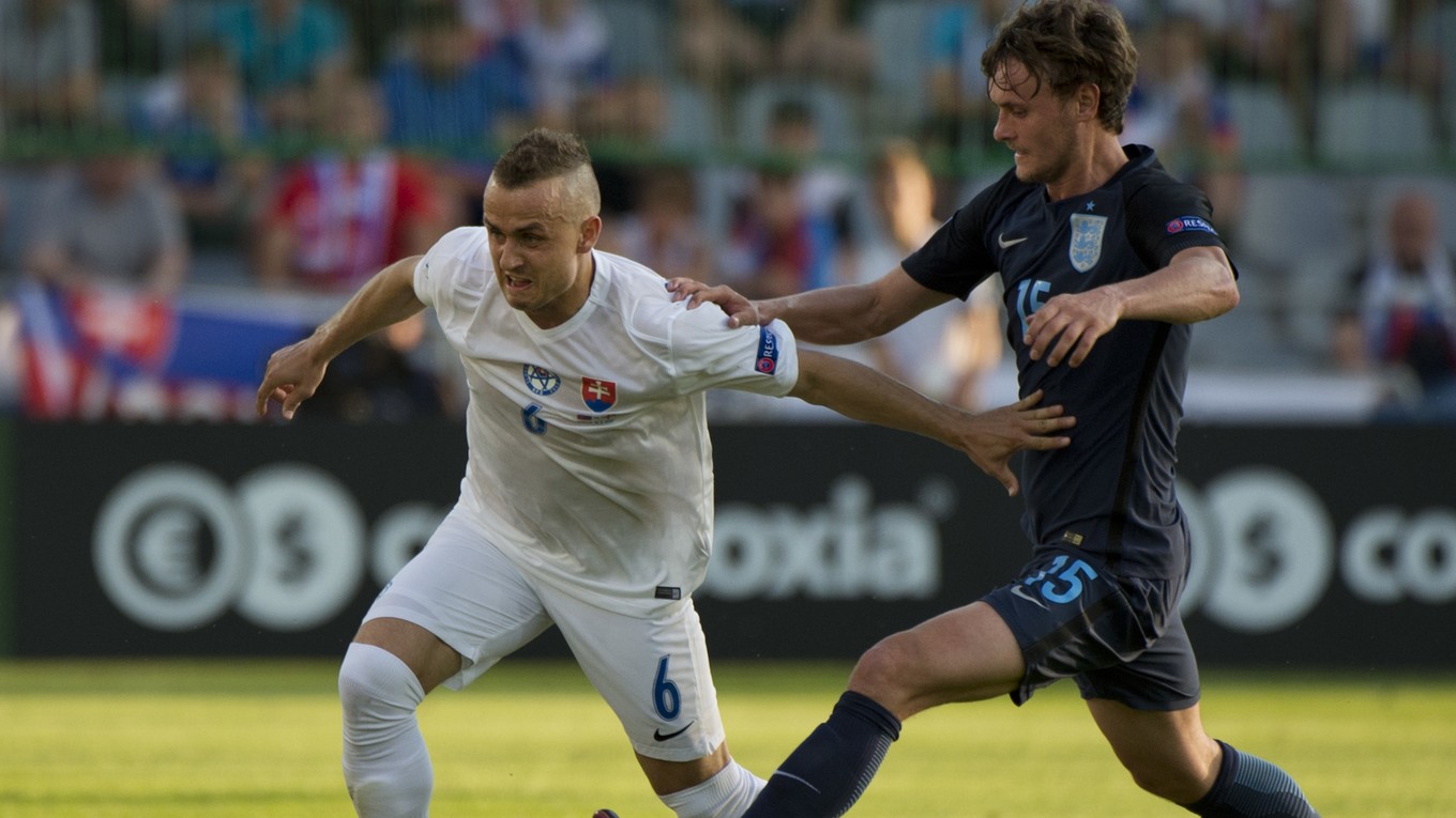 Stanislav Lobotka (vľavo) na ME do 21 rokov (2017). 