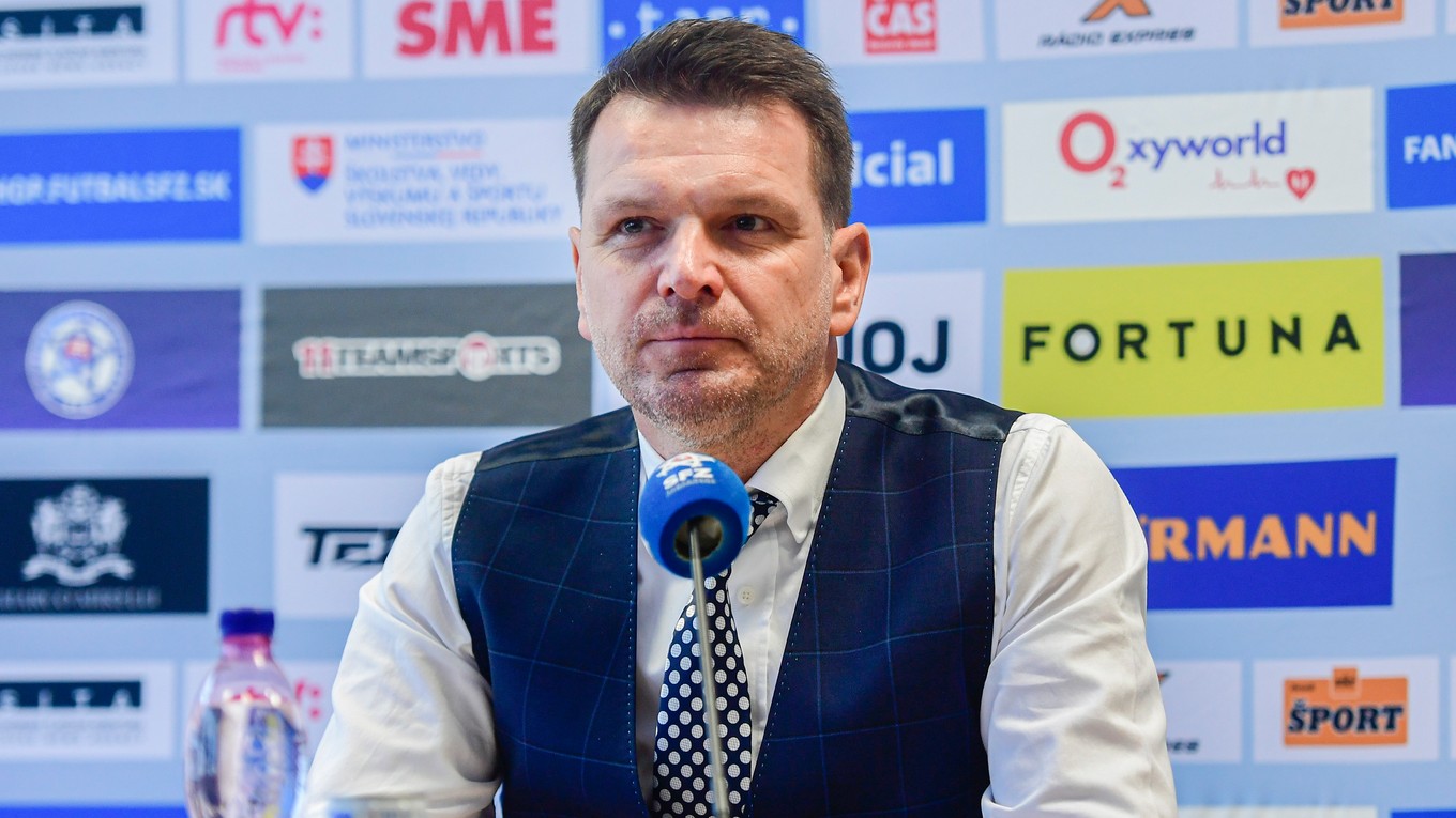 Tréner slovenskej futbalovej reprezentácie Štefan Tarkovič.