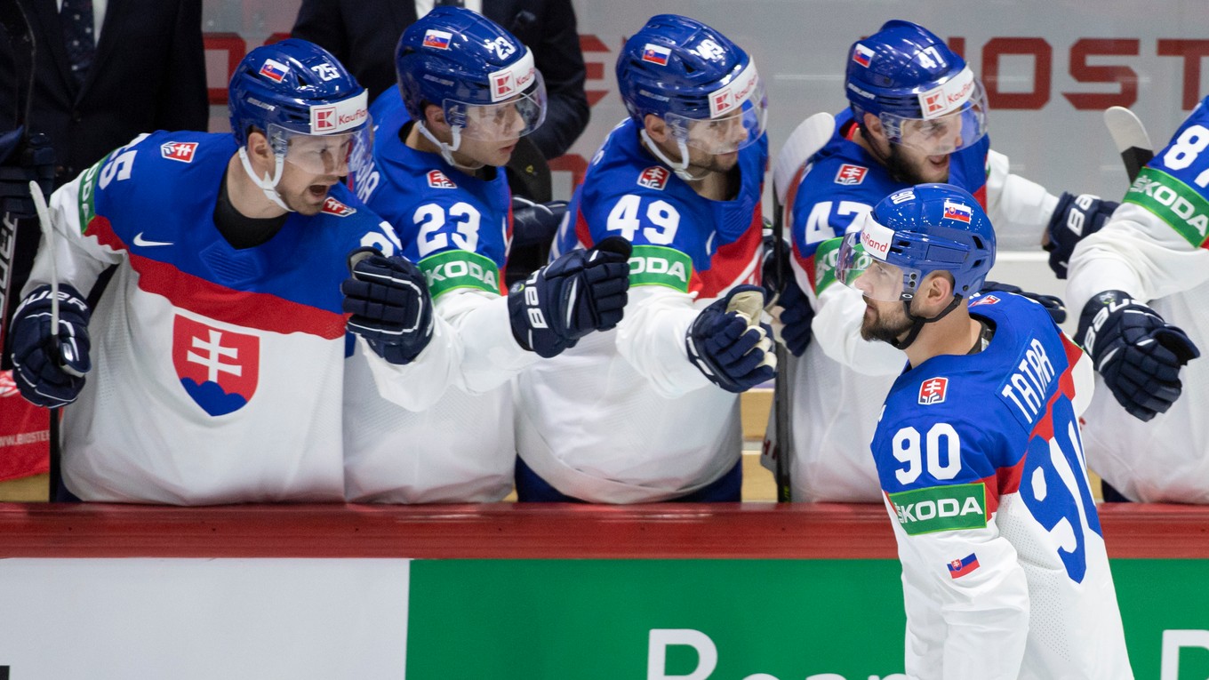 Tomáš Tatar sa teší po strelenom góle na MS v hokeji 2022.