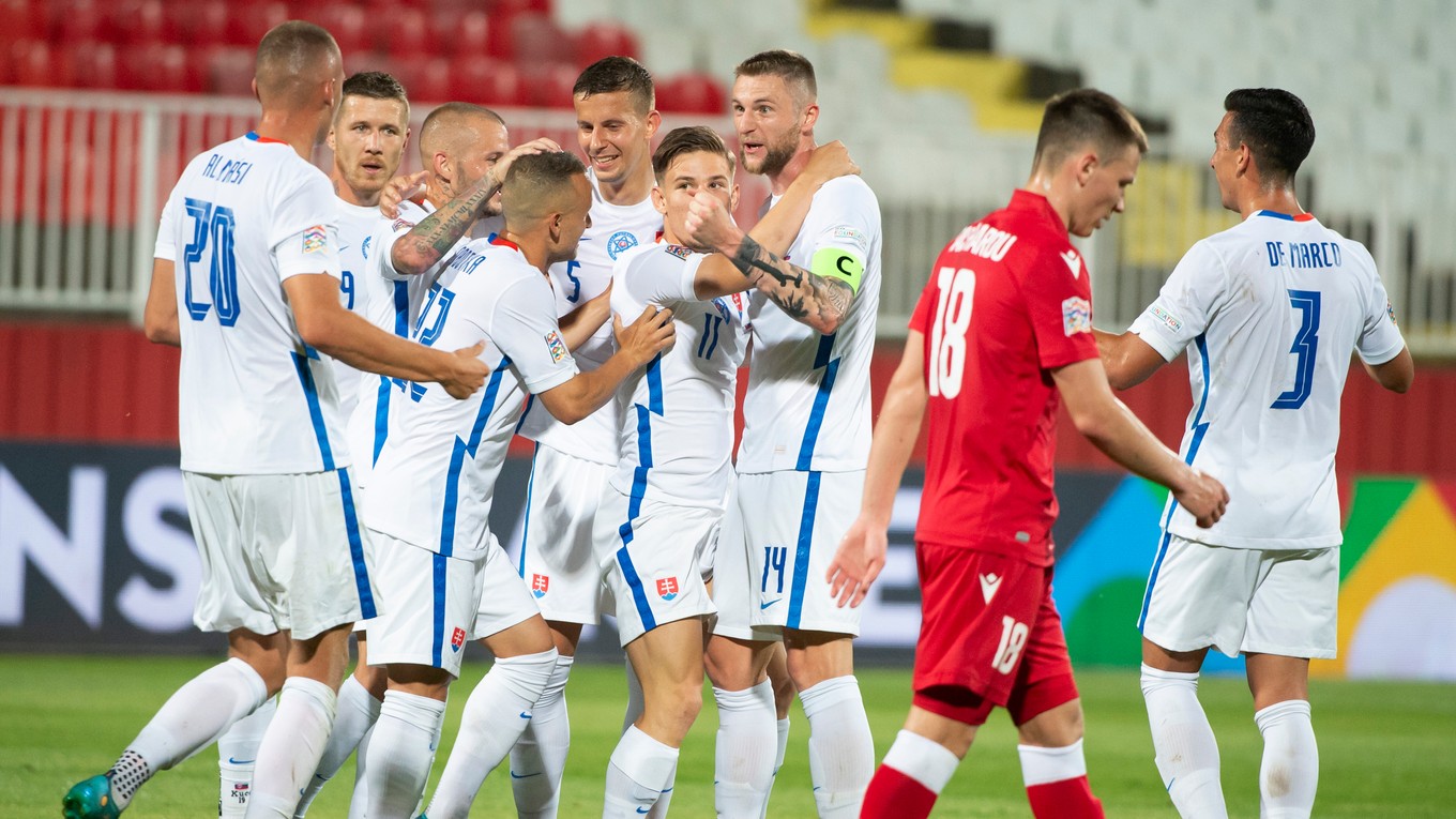 Slovenskí futbalisti v zápase Bielorusko - Slovensko v Lige národov.