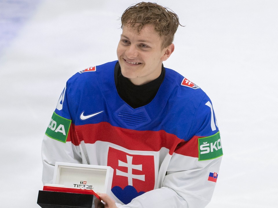 Adam Sýkora zažil premiéru na MS v hokeji vo veku 17 rokov. 