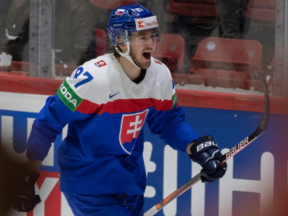 Pavol Regenda v zápase Slovensko - Kanada na MS v  hokeji 2022.