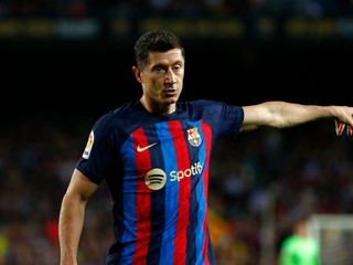 Robert Lewandowski v drese FC Barcelona.