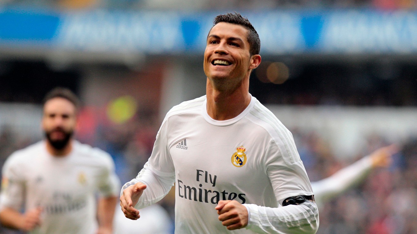 Cristiano Ronaldo v drese Realu Madrid. 