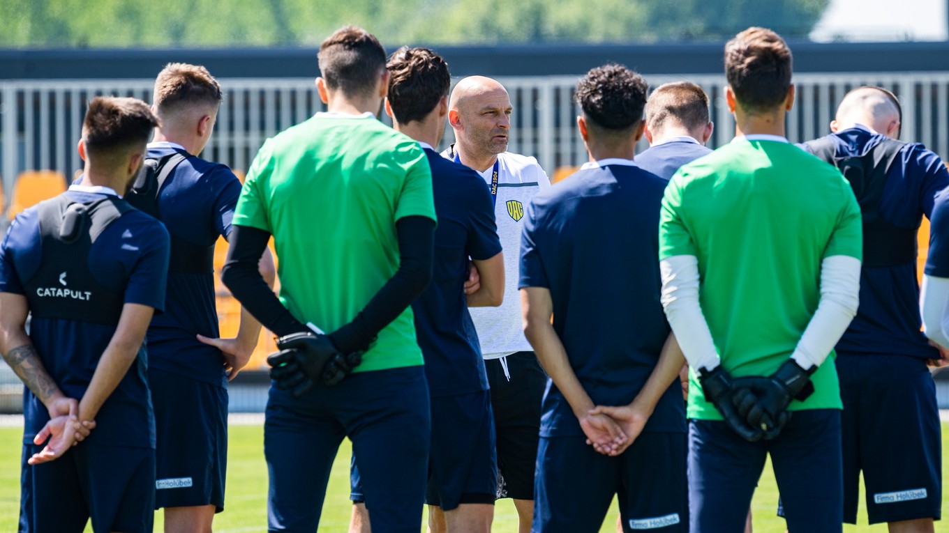 Adrián Guľa počas tréningu futbalistov FC DAC 1904 Dunajská Streda.