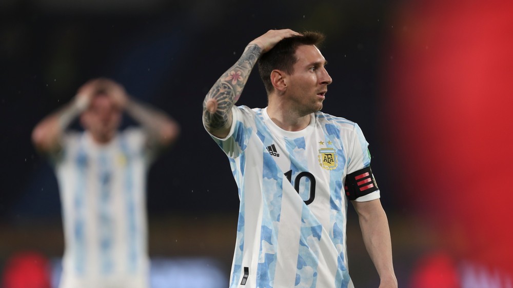 Messiho Argentína neudržala dvojgólový náskok, Brazília s Neymarom úraduje
