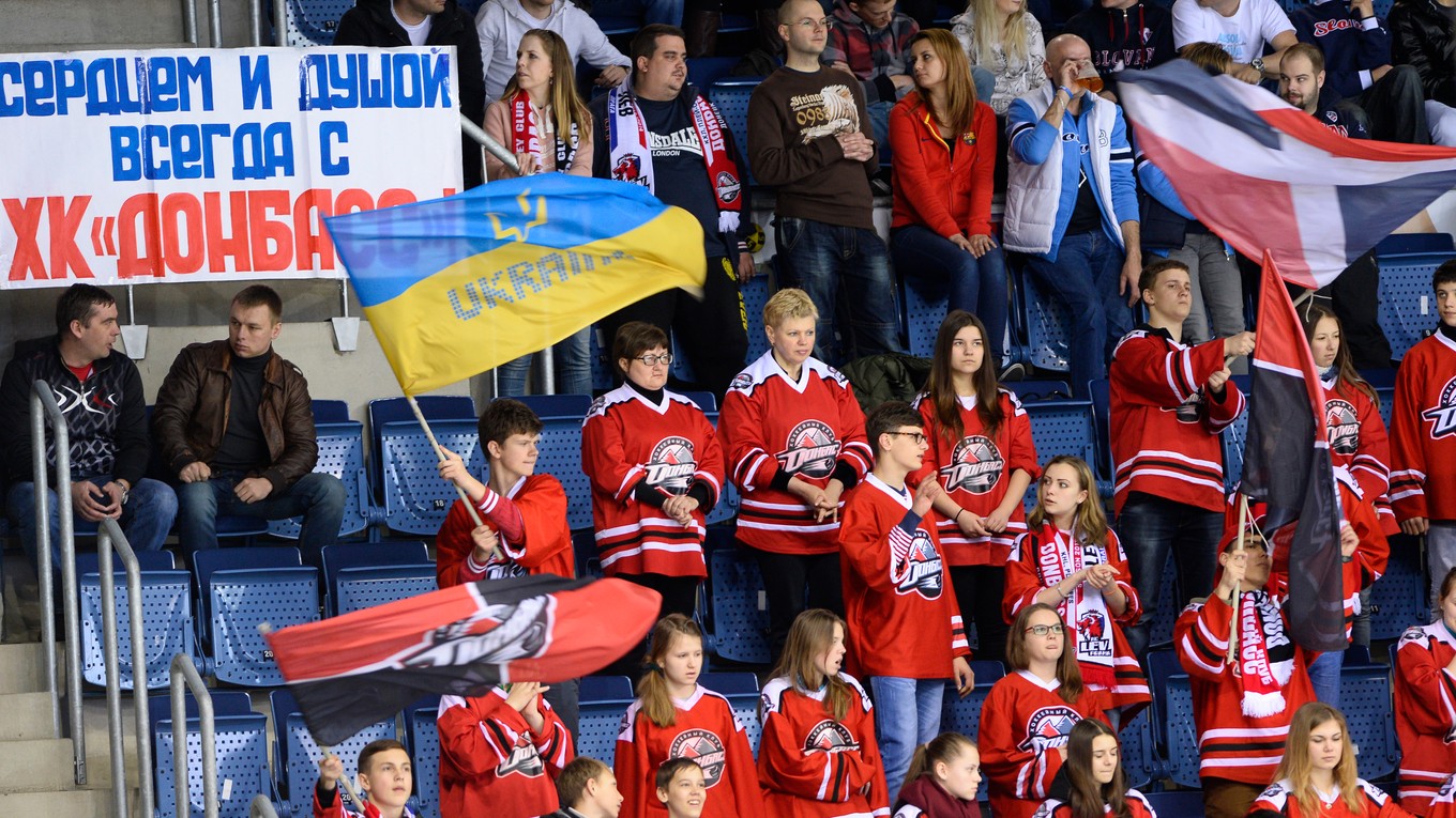 V KHL v minulosti účinkoval aj ukrajinský Donbass Doneck. Po začiatku konfliktu na východe Ukrajiny zo súťaže odstúpil.