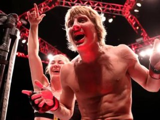 UFC Bojovníci Molly McCann a Paddy Pimblett.