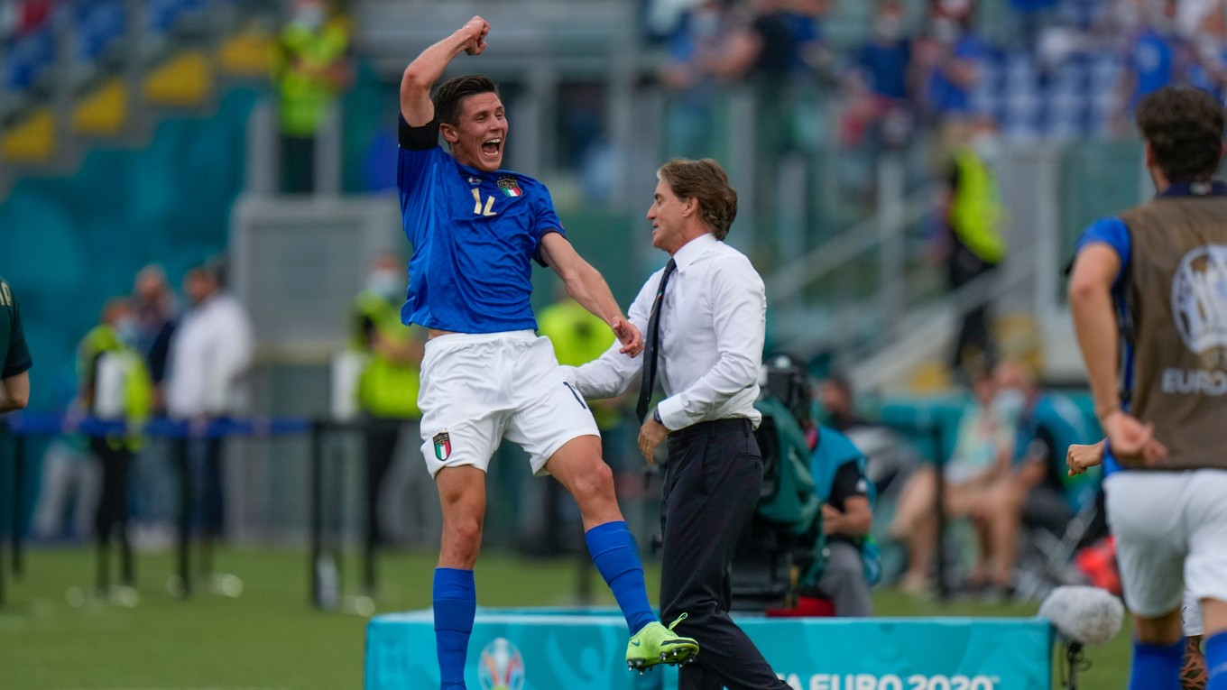 Matteo Pessina sa teší po strelenom góle v zápase Taliansko - Wales na ME vo futbale (EURO 2020 / 2021).