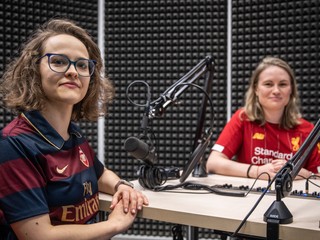 Veronika a Kika z podcastu Futbalová Neštadardka.