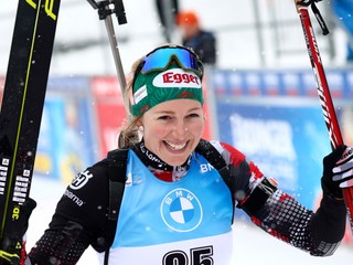 Lisa Theresa Hauserová.