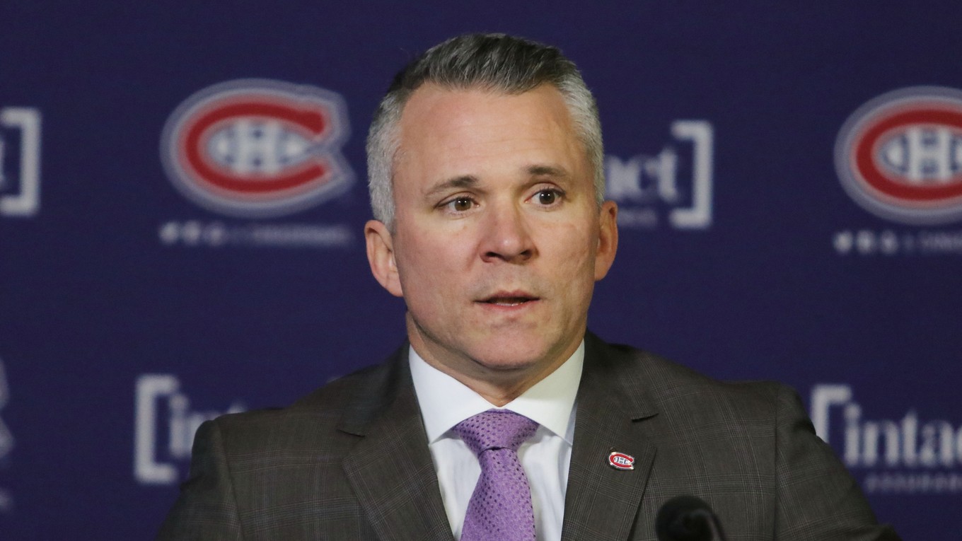 Tréner Martin St. Louis.