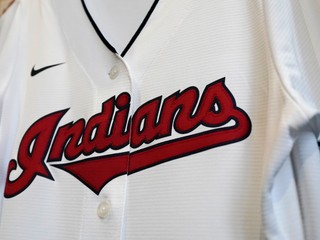 Klub MLB Cleveland Indians sa premenuje na Cleveland Guardians.