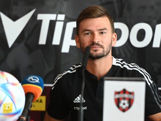 Tréner Spartaka Trnava Michal Gašparík.