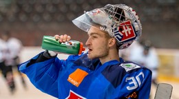 Matej Marinov v drese Slovenska.