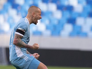 Jeho rutina je pre Slovan nenahraditeľná. Weissa chvália aj Švajčiari