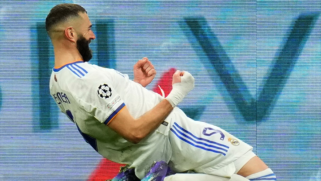 Karim Benzema dal tri góly. 