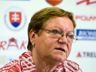 Mária Mračnová (za slobodna Faithová) sa narodila 24. septembra 1946 v Košiciach. Patrila do slávnej garnitúry atlétok bratislvskej Slávie SVŠT.