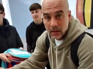 Guardiola vypenil na predajcu autogramov