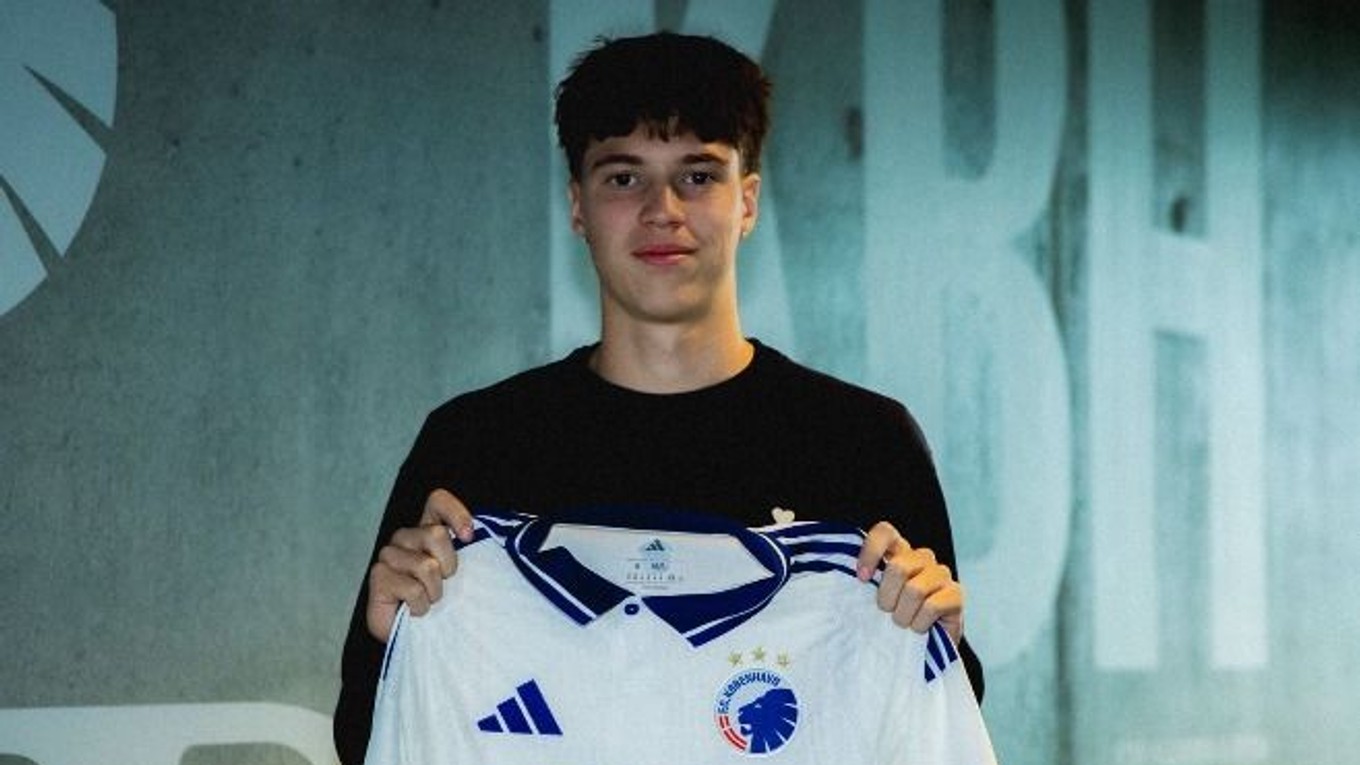 Christian Hamšík s dresom Kodane.