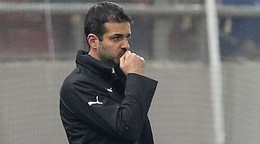 Andrea Stramaccioni na lavičke Sparty Praha.