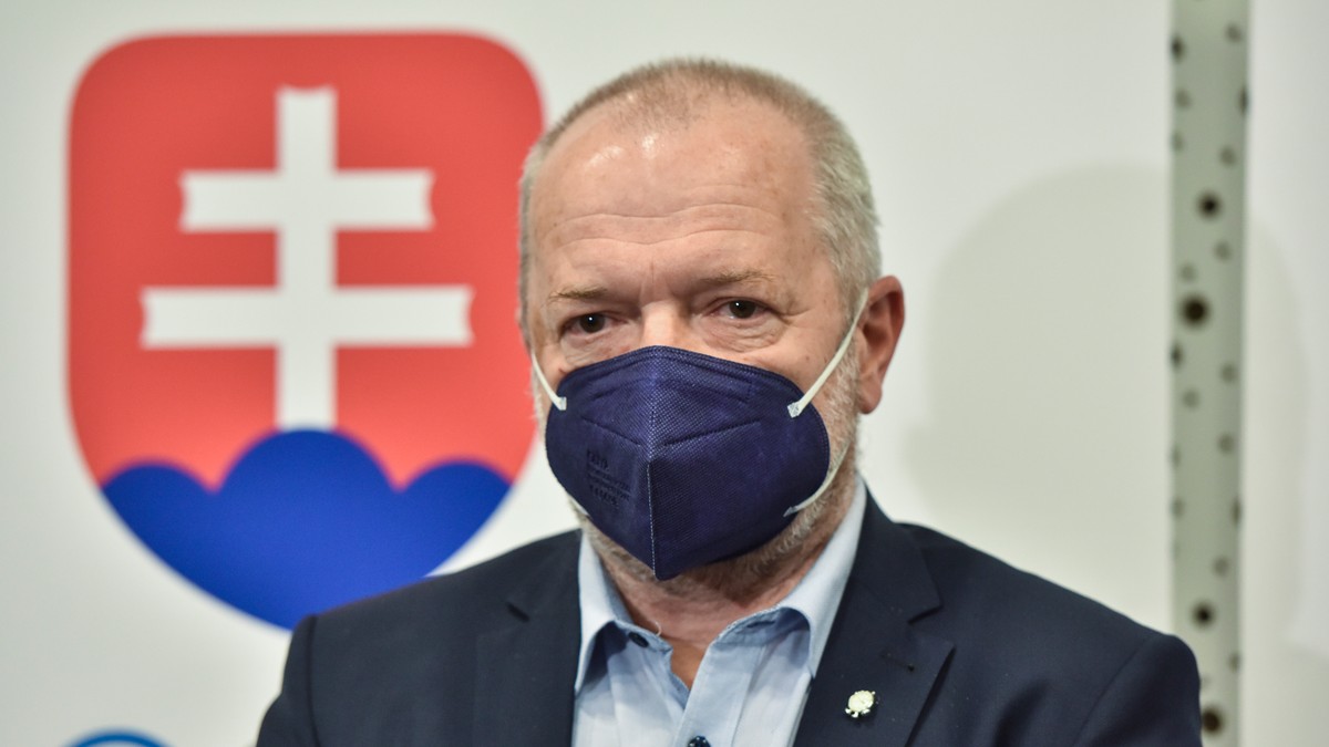 Štátny tajomník MŠVVŠ pre šport Ivan Husár.