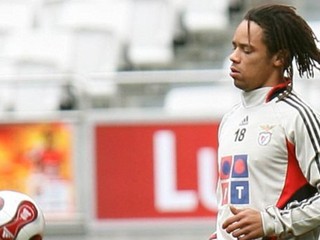 Manú Evaristo.