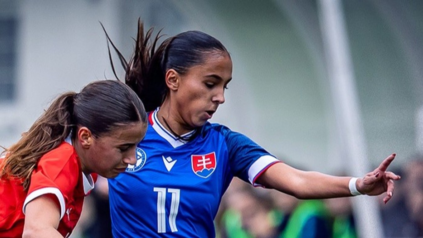 Momentka z prípravného zápasu Slovensko U19 - Rakúsko U19 v Senci.