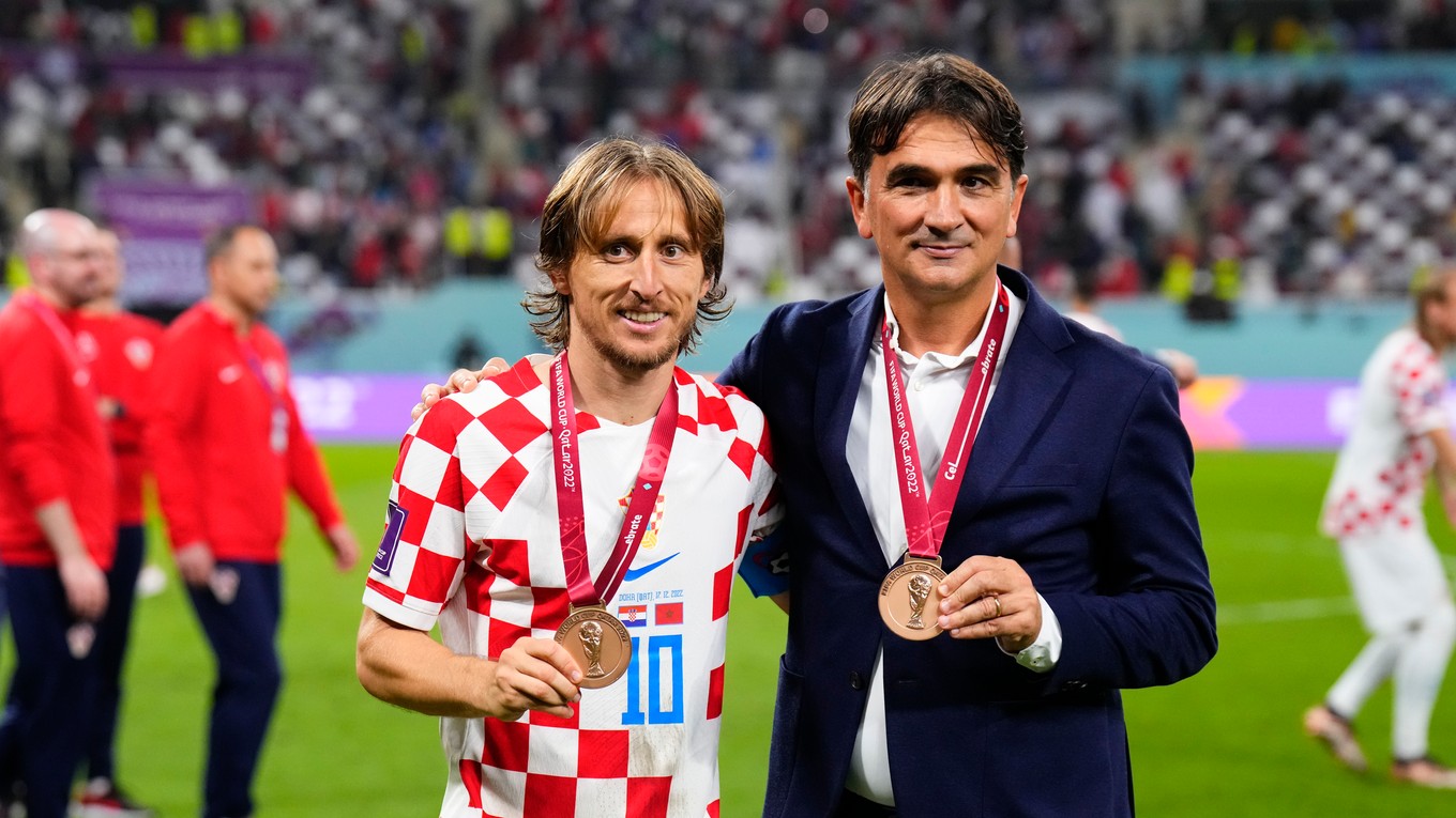 Kapitán Chorvátska Luka Modrič (vľavo) a tréner Chorvátska Zlatko Dalič.