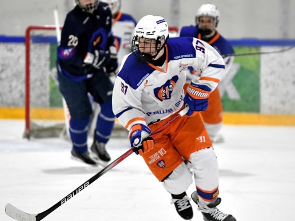 Slovenský hokejista Max Melicherík v drese tímu Tappara Tampere. 