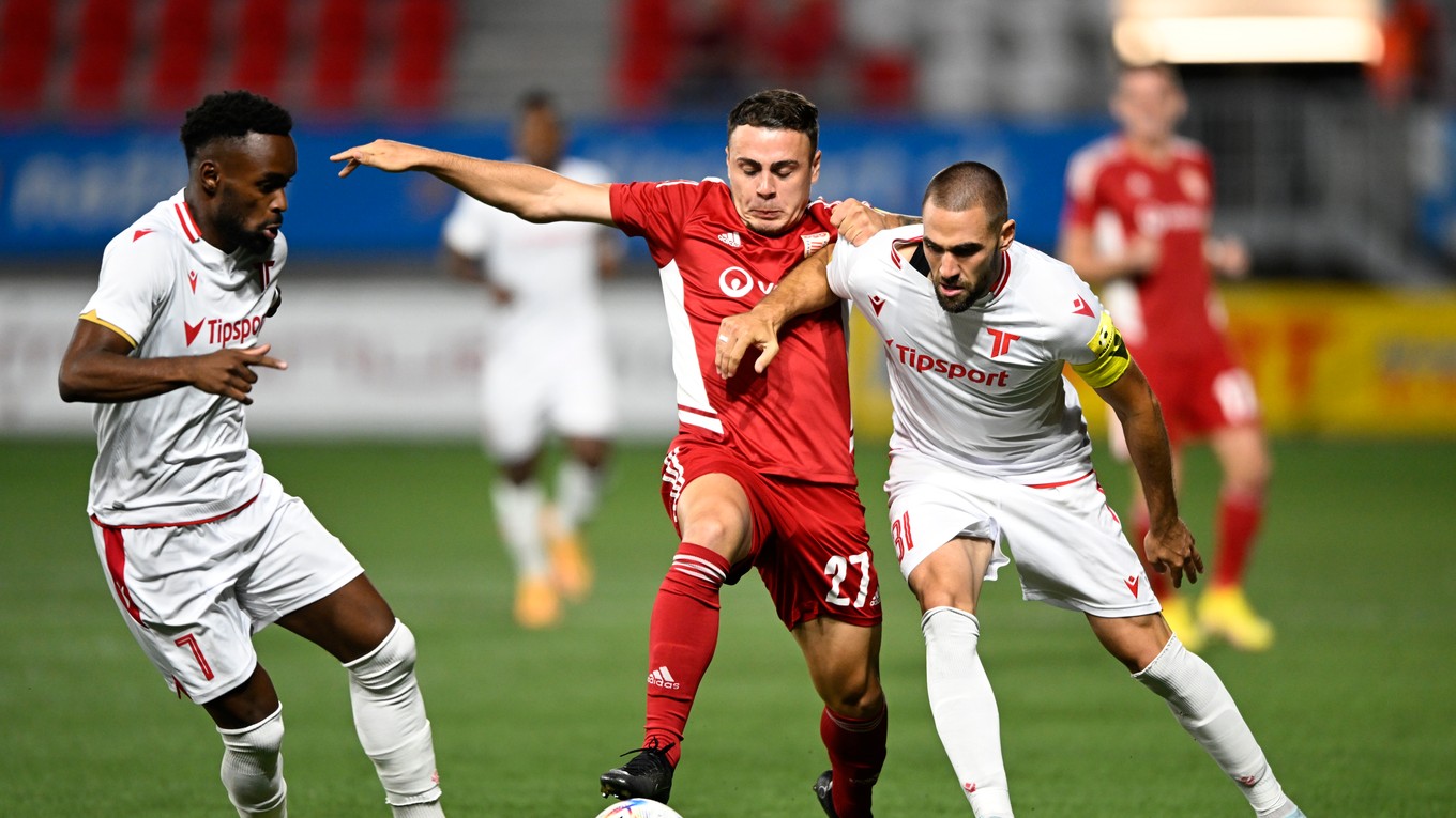 Zápas Trenčín - Banská Bystrica.