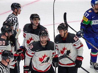 Radosť hokejistov Kanady.