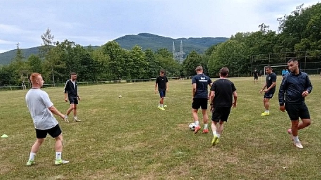 Hráči Sečoviec na tréningu.