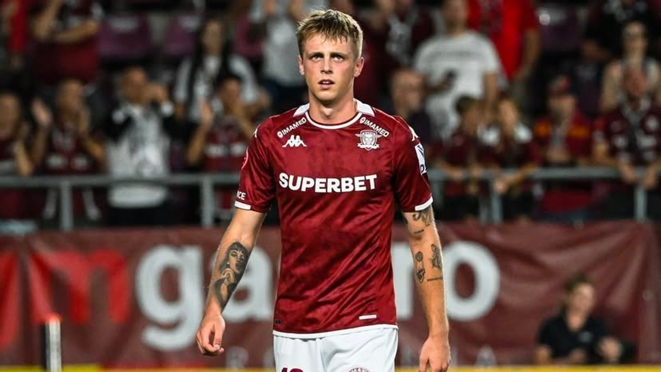 Timotej Jambor v drese Rapidu.