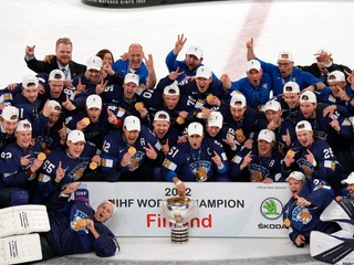 Fínski hokejisti na MS v hokeji 2022.