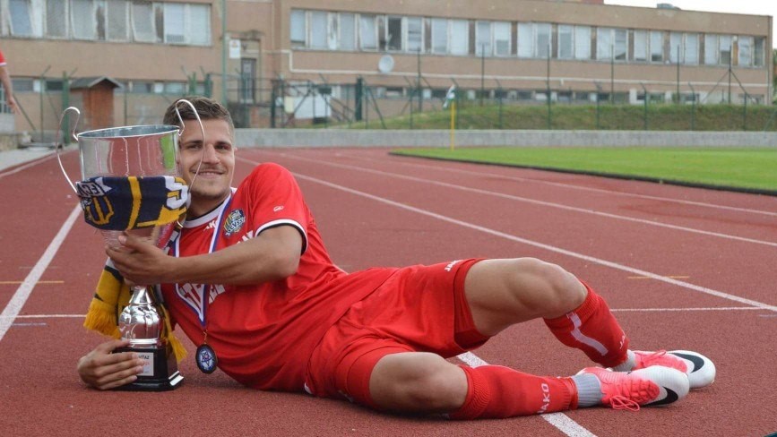Univerzitný klub postúpil medzi profesionálov. Je to rarita, tvrdí líder mužstva