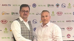 Vľavo Ján Fröhlich.