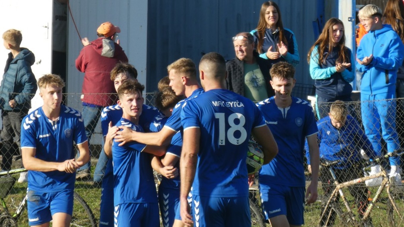 Futbalisti MFK Bytča.