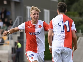 Adam Rajnoha oslavuje gól.