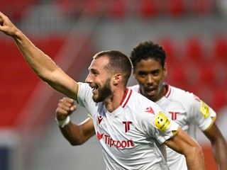 Lazar Stojsavljevič v drese Trenčína