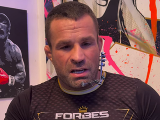 Vémola po prepustení z väzby.