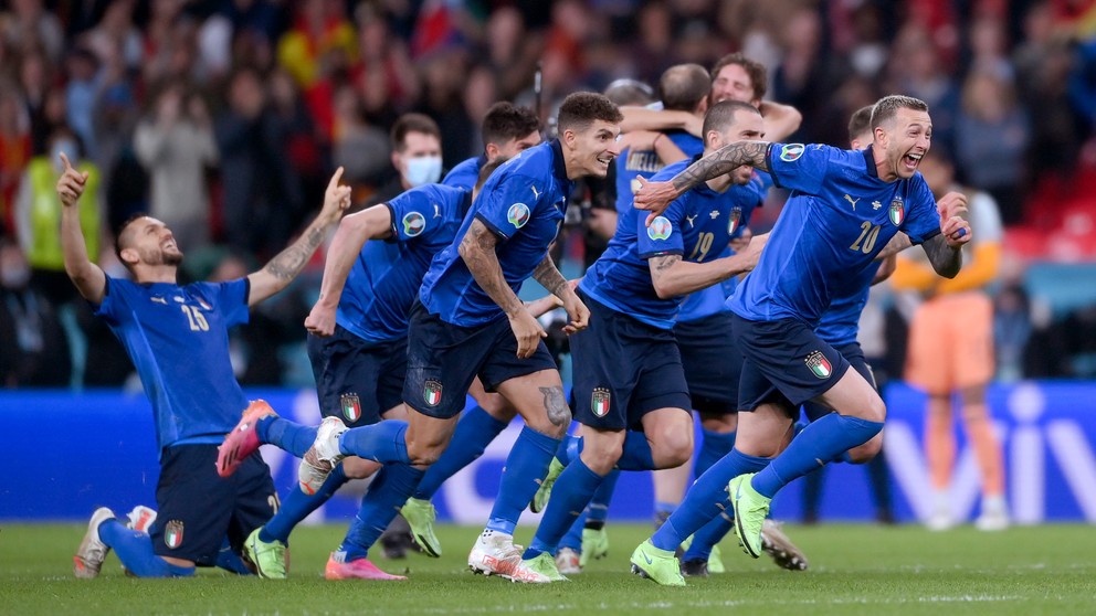 Anketa s expertmi: Čím baví Taliansko a Anglicko? Kto zvíťazí vo finále?