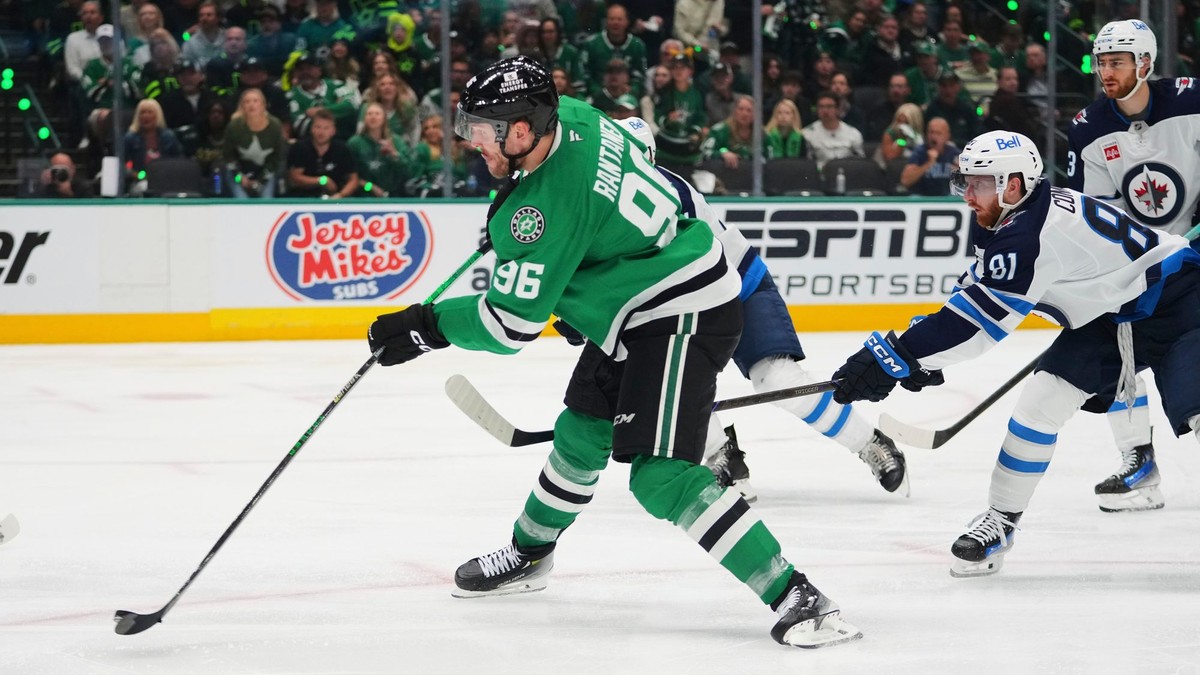  Mikko Rantanen v zápase Dallas - Winnipeg