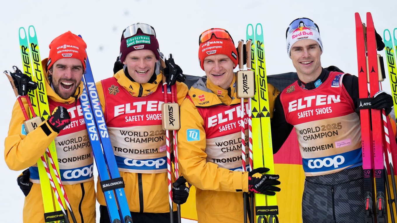 Zľava Johannes Rydzek, Wendelin Thannheimer, Julian Schmid a Vinzenz Geiger.