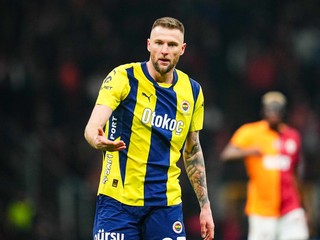 Milan Škriniar v drese Fenerbahce Istanbul.