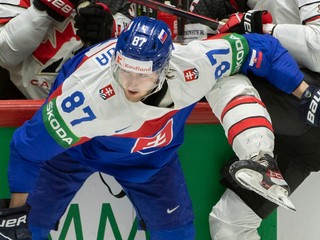 Pavol Regenda v zápase Slovensko - Nemecko na MS v hokeji 2022.