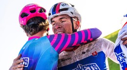 Český cyklista Tomáš Kopecký so slovenským majstrom Lukášom Kubišom.