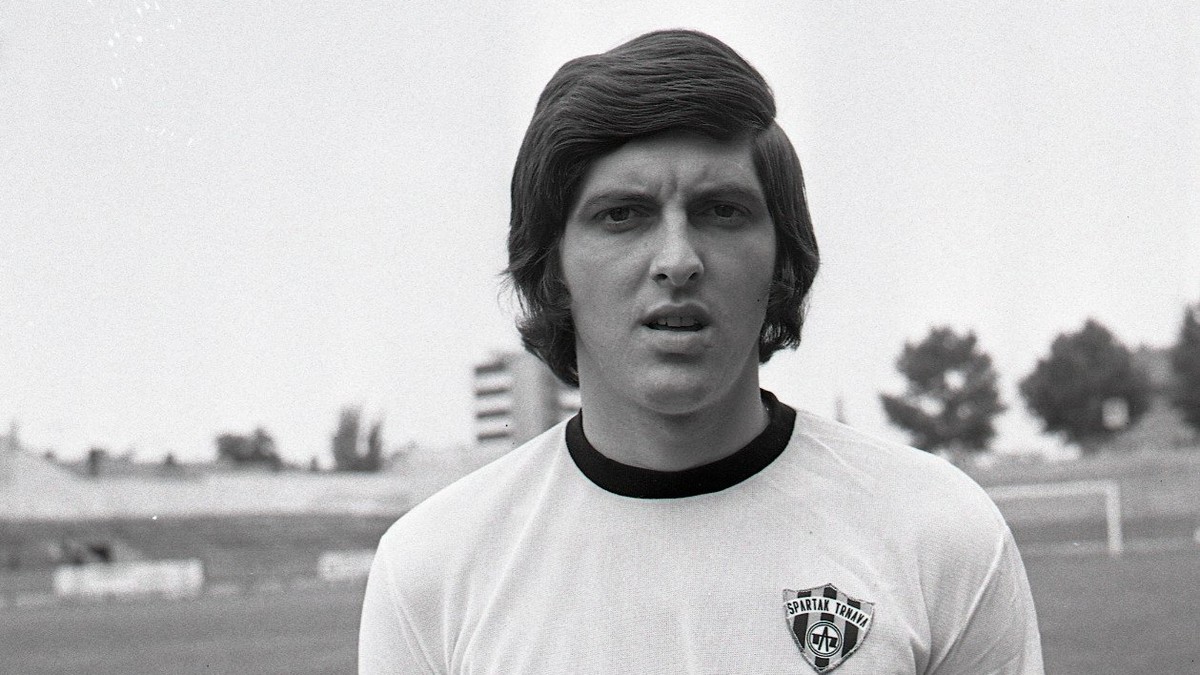 Legendárny Karol Dobiaš: Samota ma ubíja, ale Panenka je moja pupočná šnúra