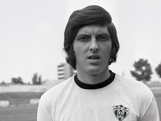 Karol Dobiaš v drese Spartaka Trnava v roku 1971.