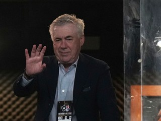 Tréner Carlo Ancelotti.